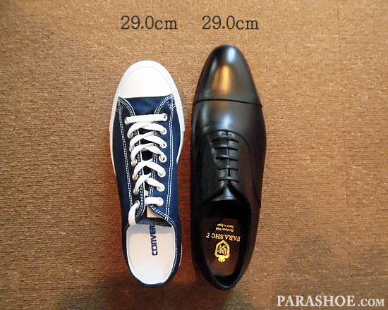 スニーカーと革靴（ビジネスシューズ・紳士靴）のサイズ感の違い
