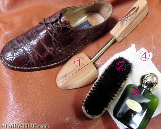 クロコダイル革のお手入れ方法（靴磨き・シューケア・レザー